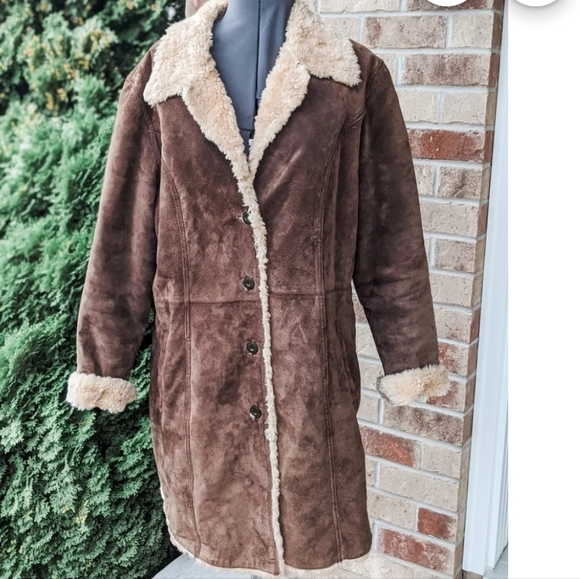 Wilsons Leather Jackets & Blazers - Wilsons Leather Tan Shearling Jacket.pit To Pit 21"lenght 36"never worn.